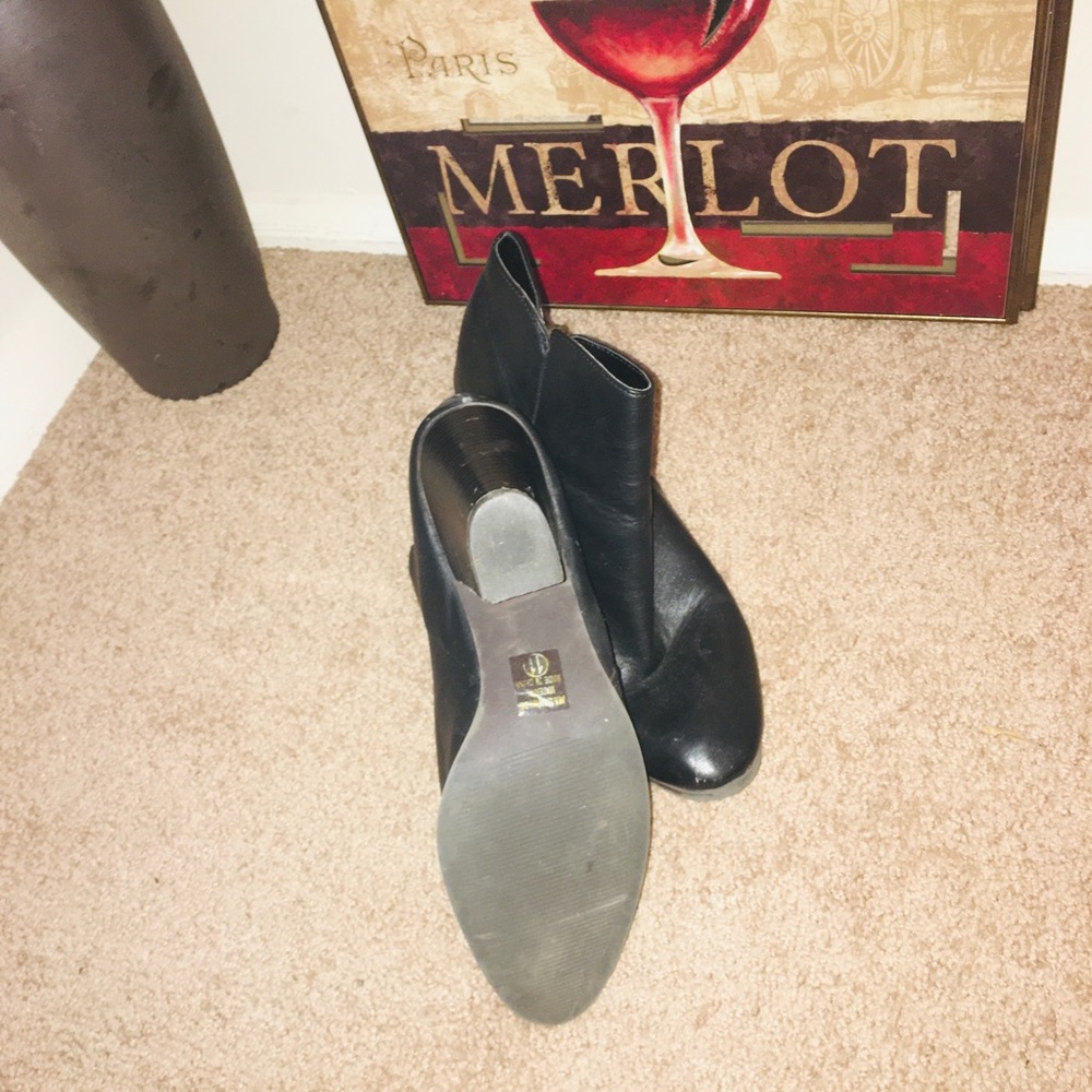 Short Black Boots